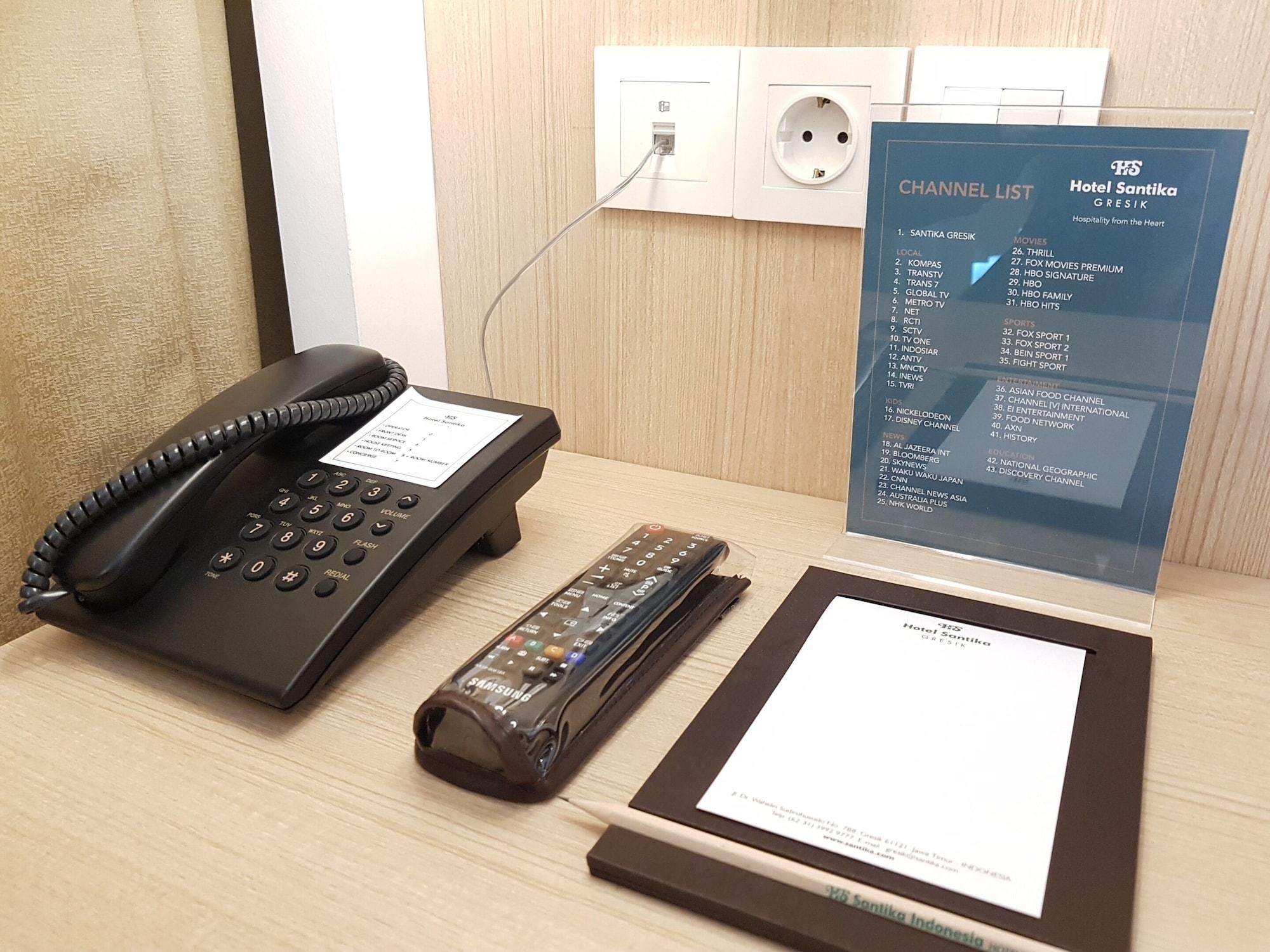 Hotel Santika Gresik Kültér fotó