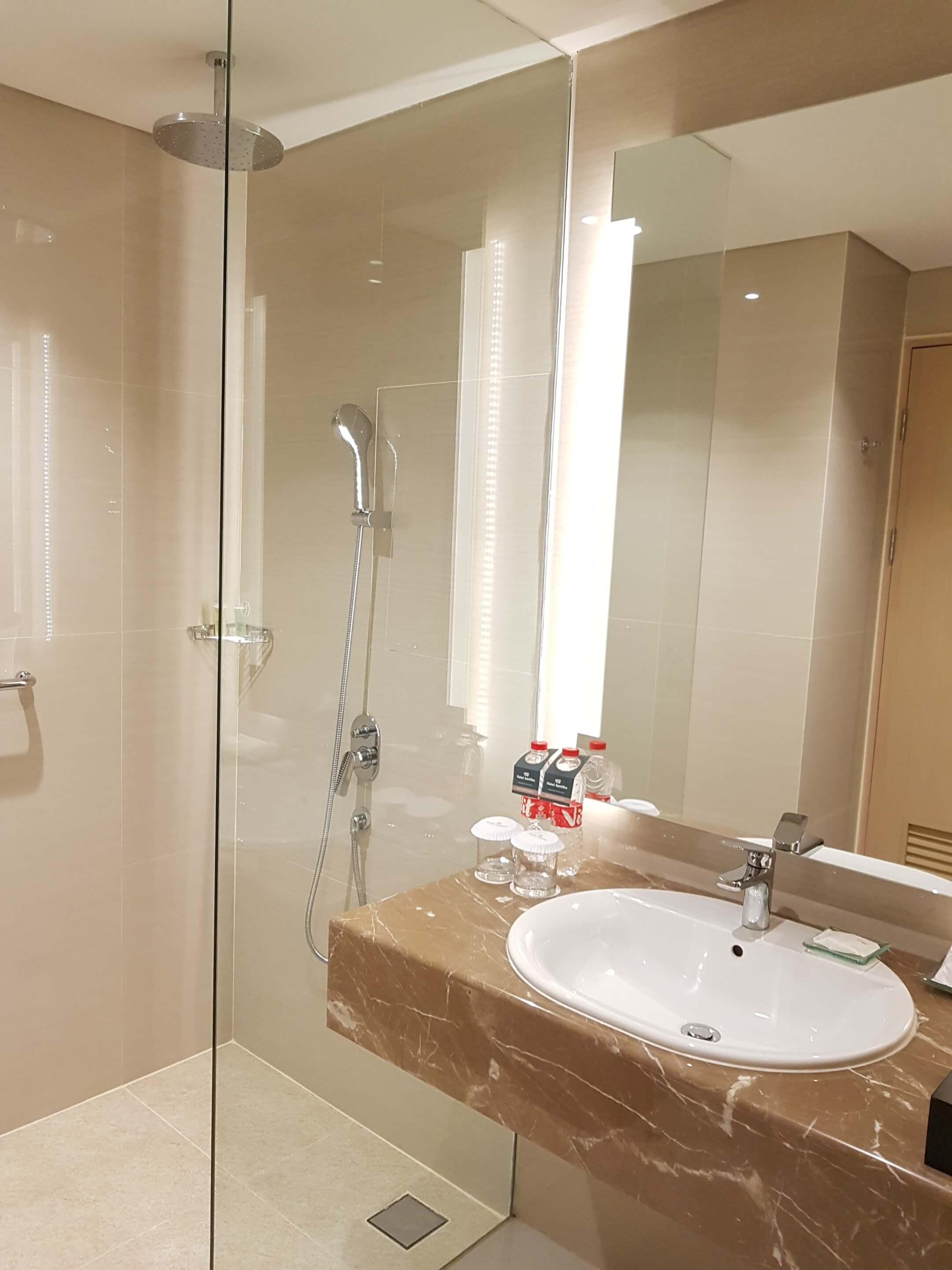 Hotel Santika Gresik Kültér fotó